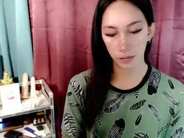 Chaturbate Live Sex Cam of pinay_lucy