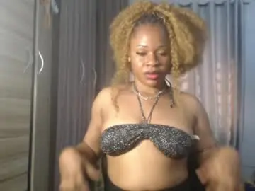Chaturbate Watch Live Sex Cams of chocox_petitqueen