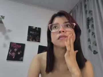 Chaturbate Watch Live Sex Cams of sarahsmitt