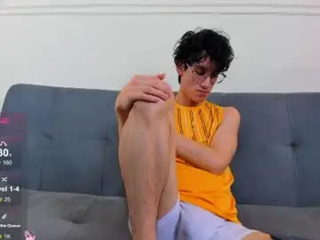 Chaturbate Sex Cam of camilo_stark