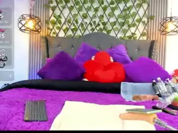 Chaturbate Watch Live Sex Cams of softdesire_