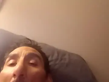 Chaturbate Live Sex Cam of hornyguy_2019