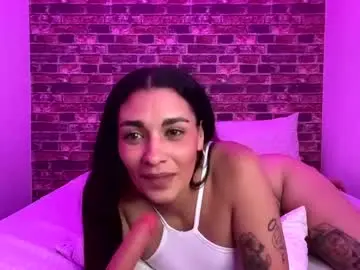 Chaturbate Live Sex Cam of skarlett_kiss
