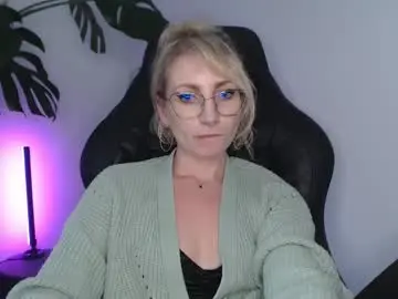 Chaturbate Adult Video Chat of cinderellamoon