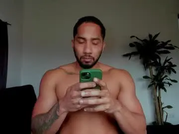 Chaturbate Live Porn of cristobal12cock