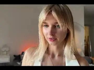 Chaturbate Free Live Porn of esmereal