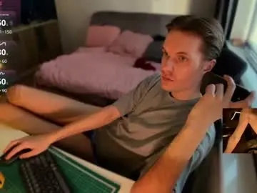 Chaturbate Live Sex Cam of leonnextdoor