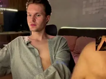 Chaturbate Best live sex cam show of leonnextdoor