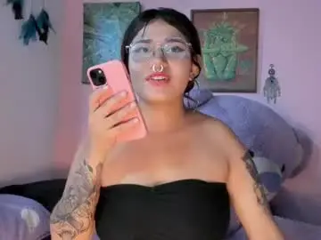Chaturbate Free Live Porn of maddy_jhonsson