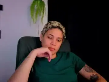 Chaturbate Sex Chat of laura_r23
