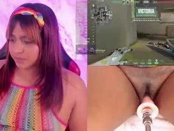 Chaturbate Watch Live Sex Cams of nikolebaker