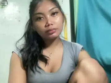 Chaturbate Live Sex Cam of urpinay_sandra69