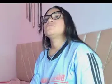 Chaturbate Nude Webcam of _auroravelvet_