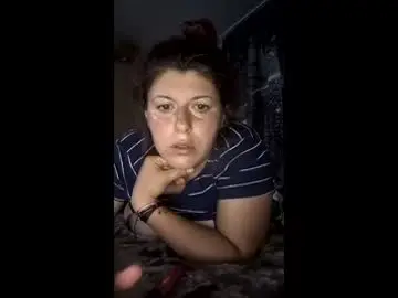 Chaturbate Live Sex Cam of bigtitslala