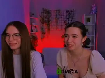 Chaturbate Free Live Porn of emilia_fly