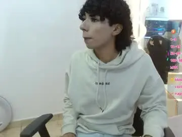 Chaturbate Live Sex Cam of bunny_tay1