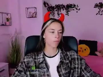 Chaturbate Live Sex Cam of lia_dream_
