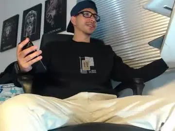 Chaturbate Sex Chat of kratoswolf