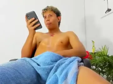 Chaturbate Nude Webcam of zionkrell