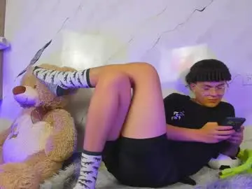 Chaturbate Live Sex Cam of zayn_ross