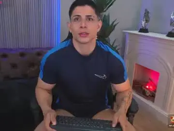 Chaturbate Live Sex Cam of johan_williams_07