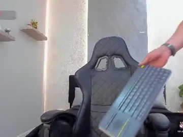 Chaturbate Watch Live Sex Cams of johan_williams_07