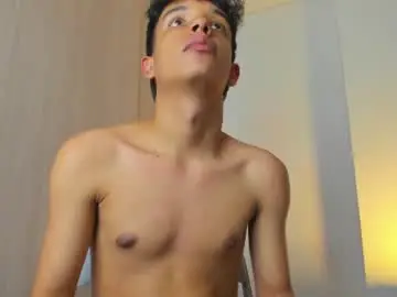 Chaturbate Adult Video Chat of maxfrost1