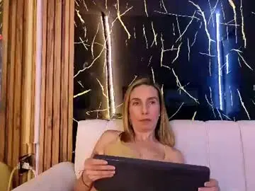 Chaturbate Private Sex Chat of starlight_mature11_aws