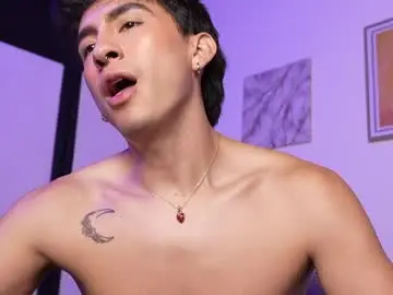Chaturbate Free Porn Cam of sweettaaron