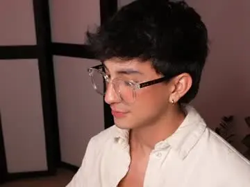 Chaturbate Nude Webcam of sweettaaron