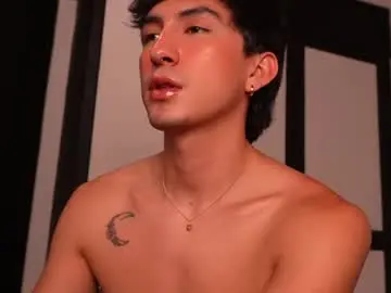 Chaturbate Adult Webcams of sweettaaron