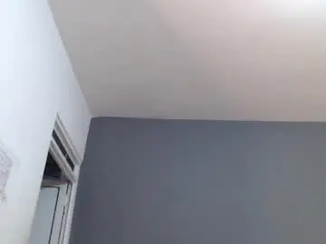 Chaturbate Live Sex Cam of khloe33