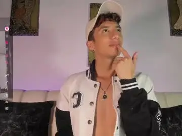 Chaturbate Watch Live Sex Cams of mhatias_