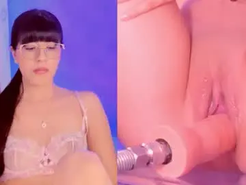 Chaturbate Live Porn of molly_cm
