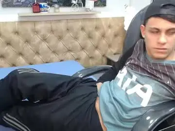 Chaturbate Live Sex of ethanx18