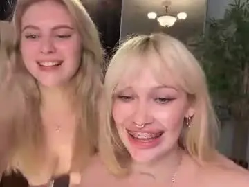 Chaturbate Live Sex of golden_alinee