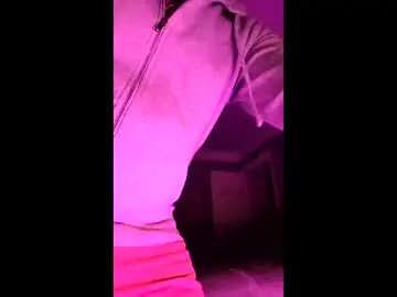 Chaturbate Watch Live Sex Cams of hungitalian40