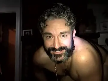 Chaturbate Sex Chat of hungitalian40