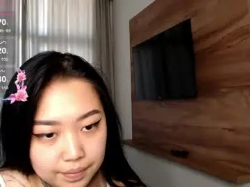 Chaturbate Live Sex Cam of lillgothbaby