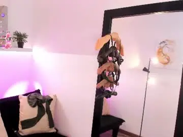 Chaturbate Best live sex cam show of ariana_blonde_