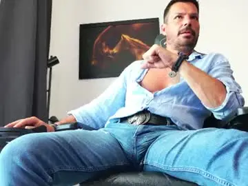 Chaturbate Private Sex Chat of aaronbomer
