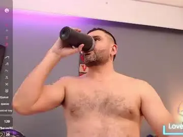 Chaturbate Sex Chat of jonas_beard1