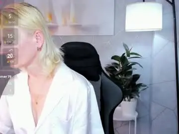 Chaturbate Adult Webcam of julie_lucasss
