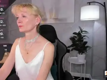 Chaturbate Free Porn Cam of julie_lucasss