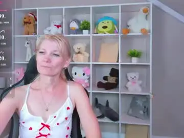 Chaturbate Watch Live Sex Cams of julie_lucasss