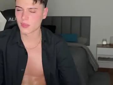 Chaturbate Live Sex of thomassex0