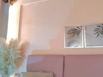 Chaturbate Live Sex of emmy_and_luna