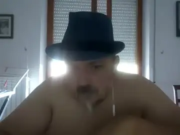 Chaturbate Free Live Porn of theitalianpapi