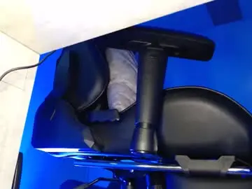 Chaturbate Watch Live Sex Cams of woondeer17