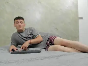 Chaturbate Adult Video Chat of robinlion91